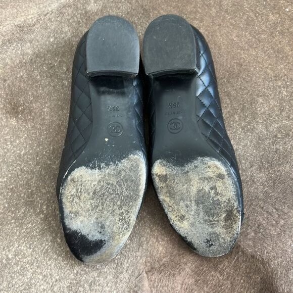 CHANEL Quilted Diamond Leather Interlocking CC Sliver Metal Heels Toe Cap - Picture 12 of 12